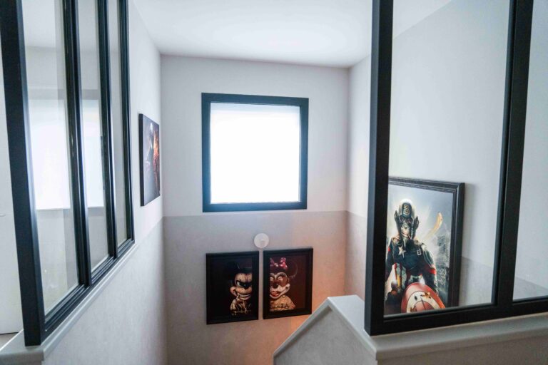 Villa K entrée verrière escalier