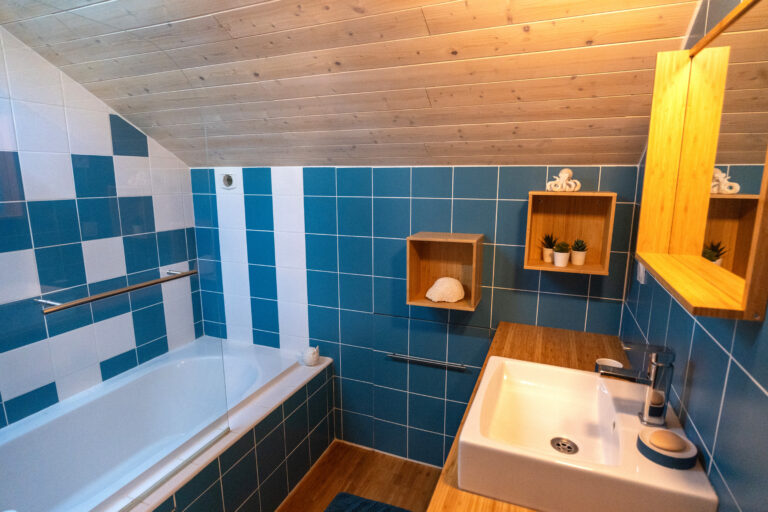 Salle de bain sous combles